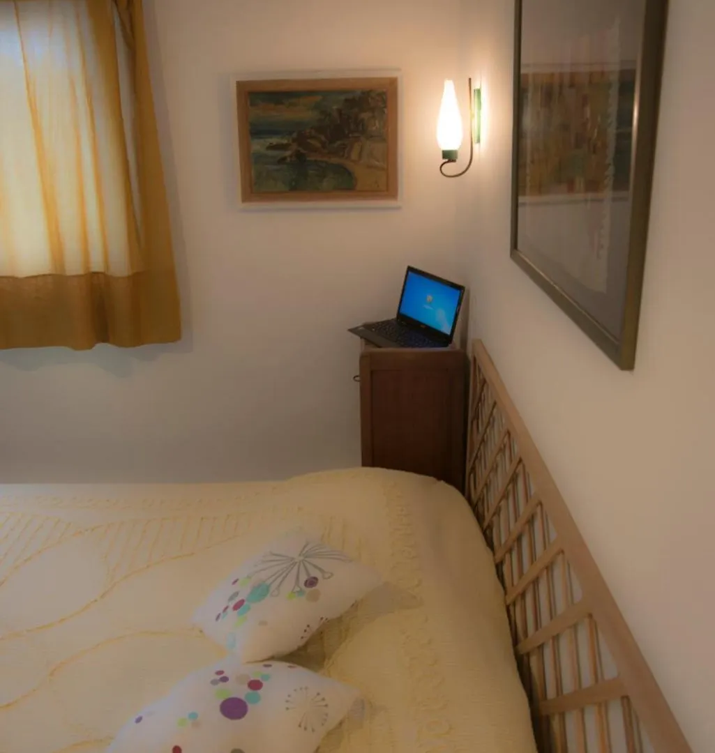 アパートホテル ティレニア Casa Furrerアパートホテル