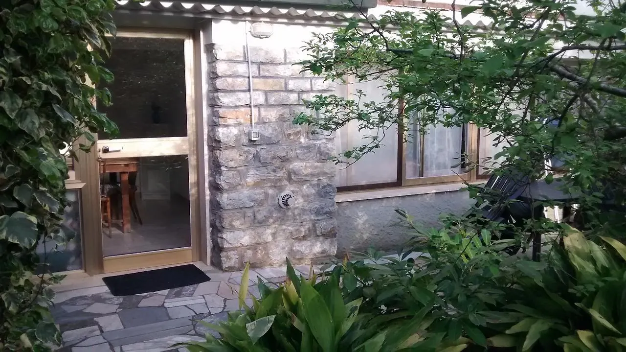 ティレニア Casa Furrerアパートホテル